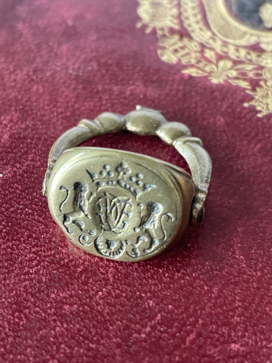 18th-century Pendant Mold 
