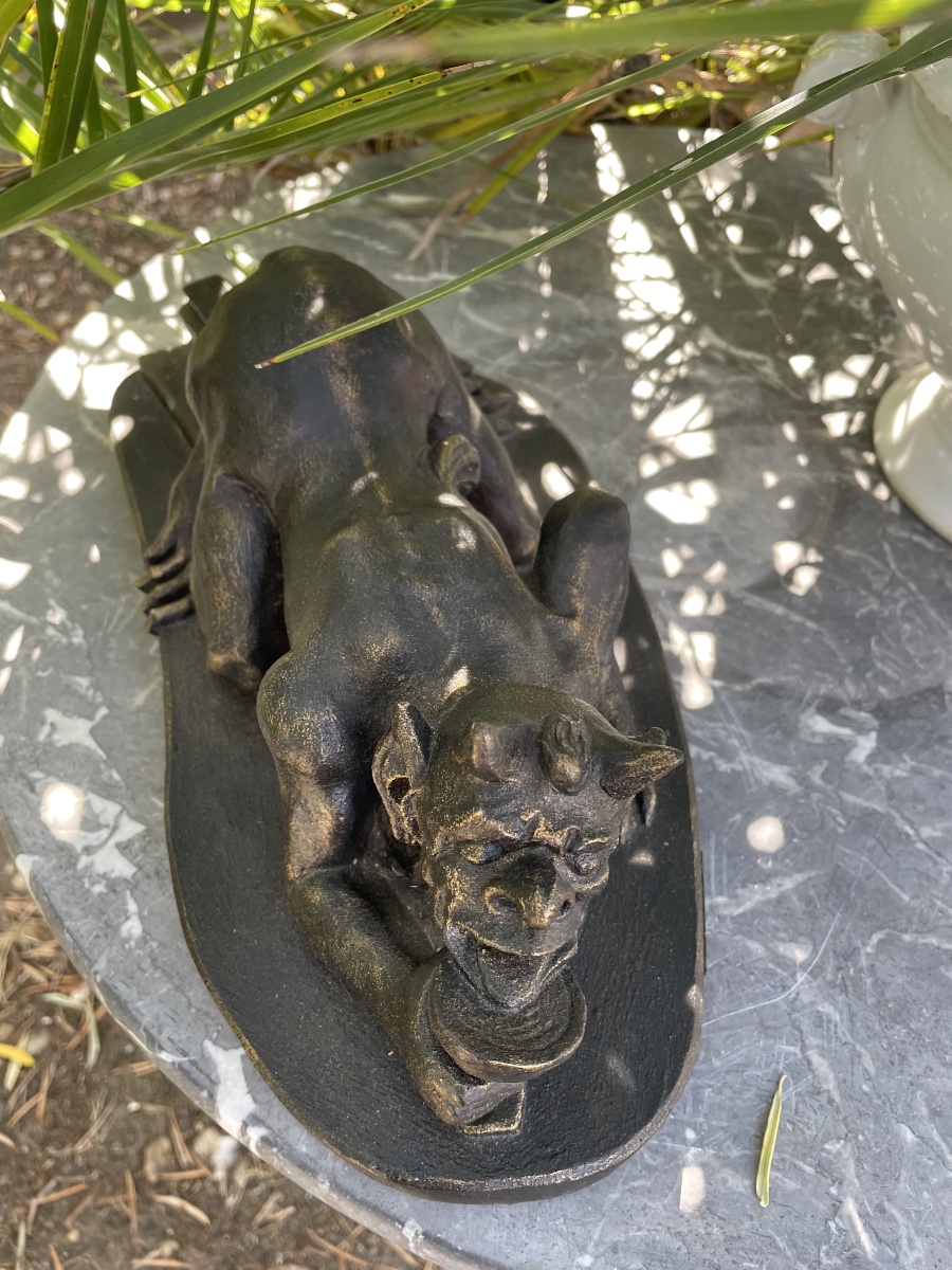 Sculpture Of The Devil -photo-8