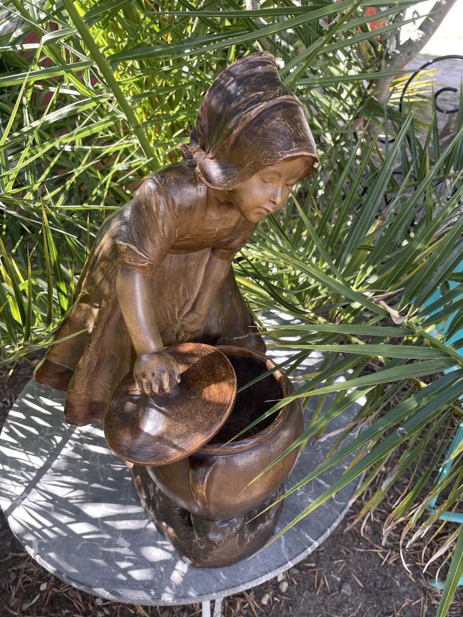 Terre cuite Jeune fille à la marmite de Goldscheider 