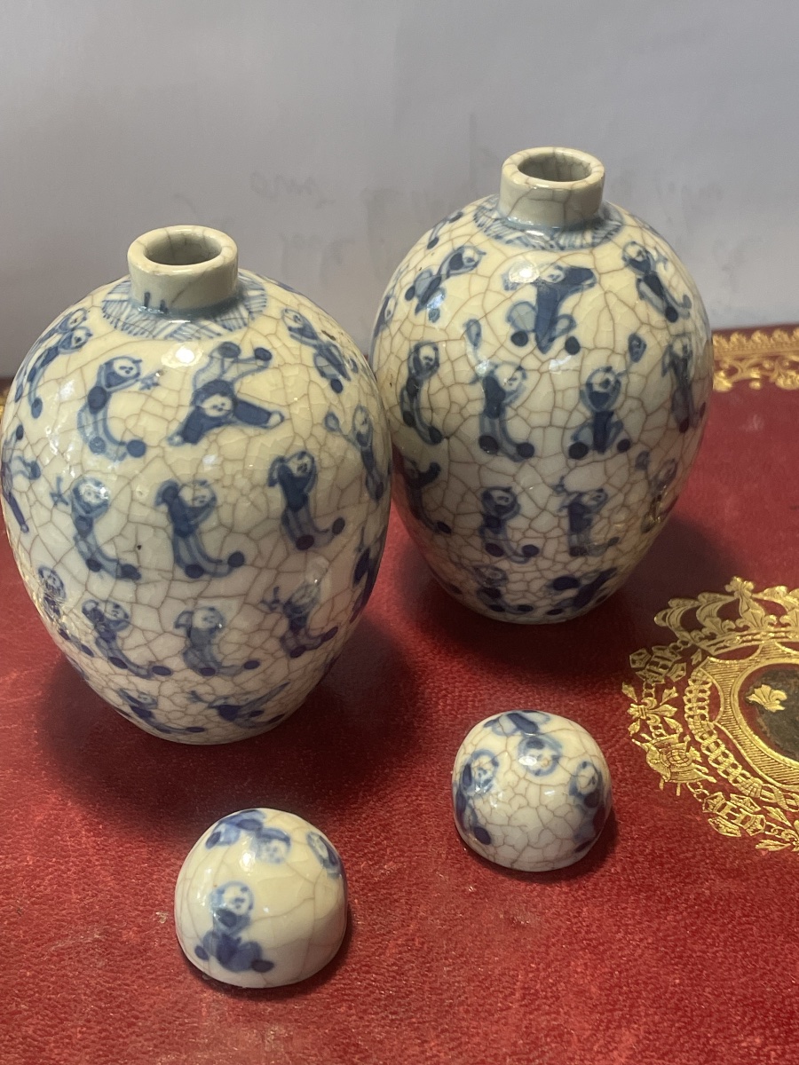 Vases miniature chinois aux mille garçons 