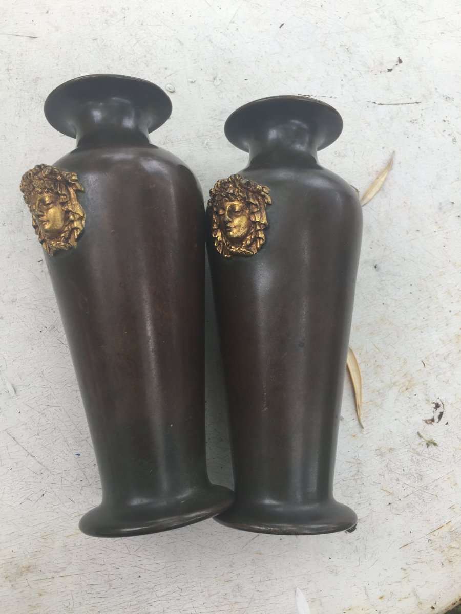 Pair Of Bronze Vases Year 40-photo-3