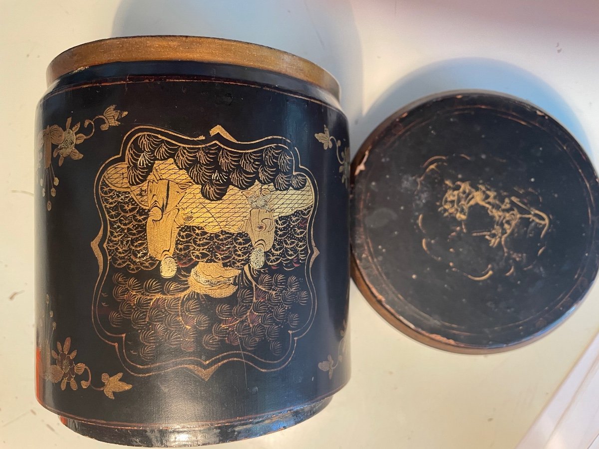Chinese Lacquered Tea Caddy-photo-4