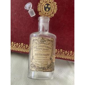De Houbigant Paris Perfume Bottle 