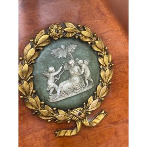 Étagère murale style empire