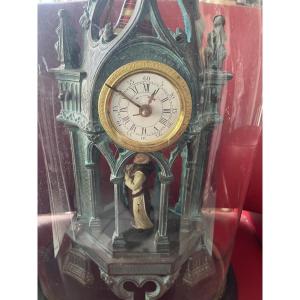 Pendule automate à système de cloche 