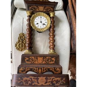 Pendule portique marqueterie XIX eme 