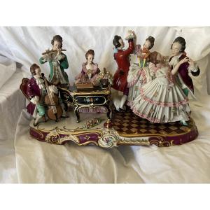Porcelaine allemande Groupe de musiciens et danseurs 