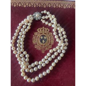 Three-strand Pearl Necklace