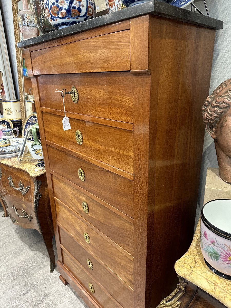 Mahogany Chest Of Drawers-photo-2
