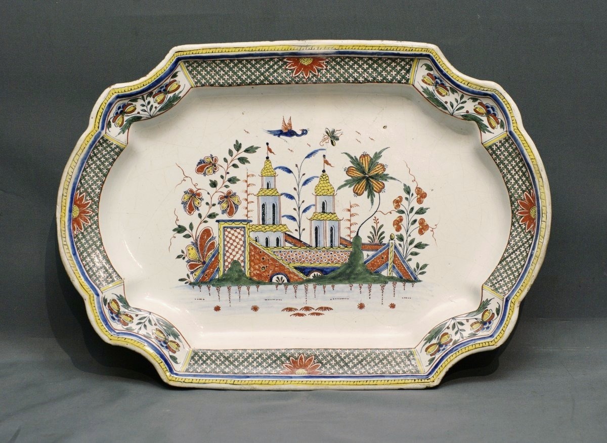 Grand plat faïece de Rouen 18ème Guillebaud