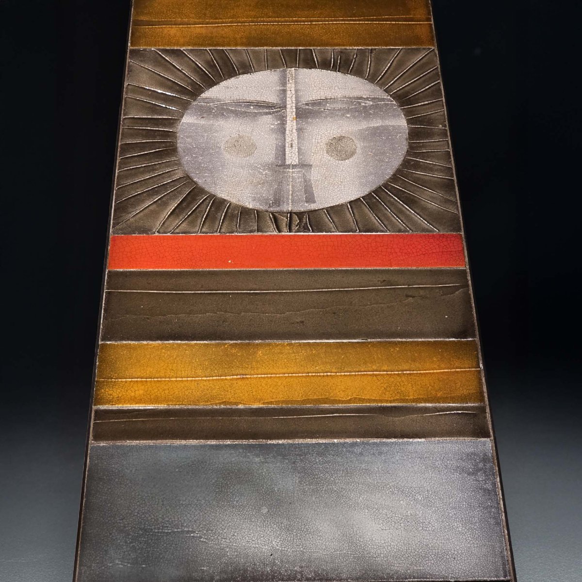 Roger Capron – Table basse “Soleil”, circa 1975 – céramique émaillée et structure métallique-photo-1