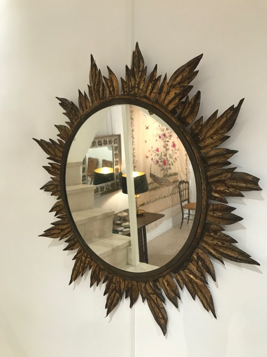 Miroir soleil à décor de feuilles dorées, vers 1950.-photo-2