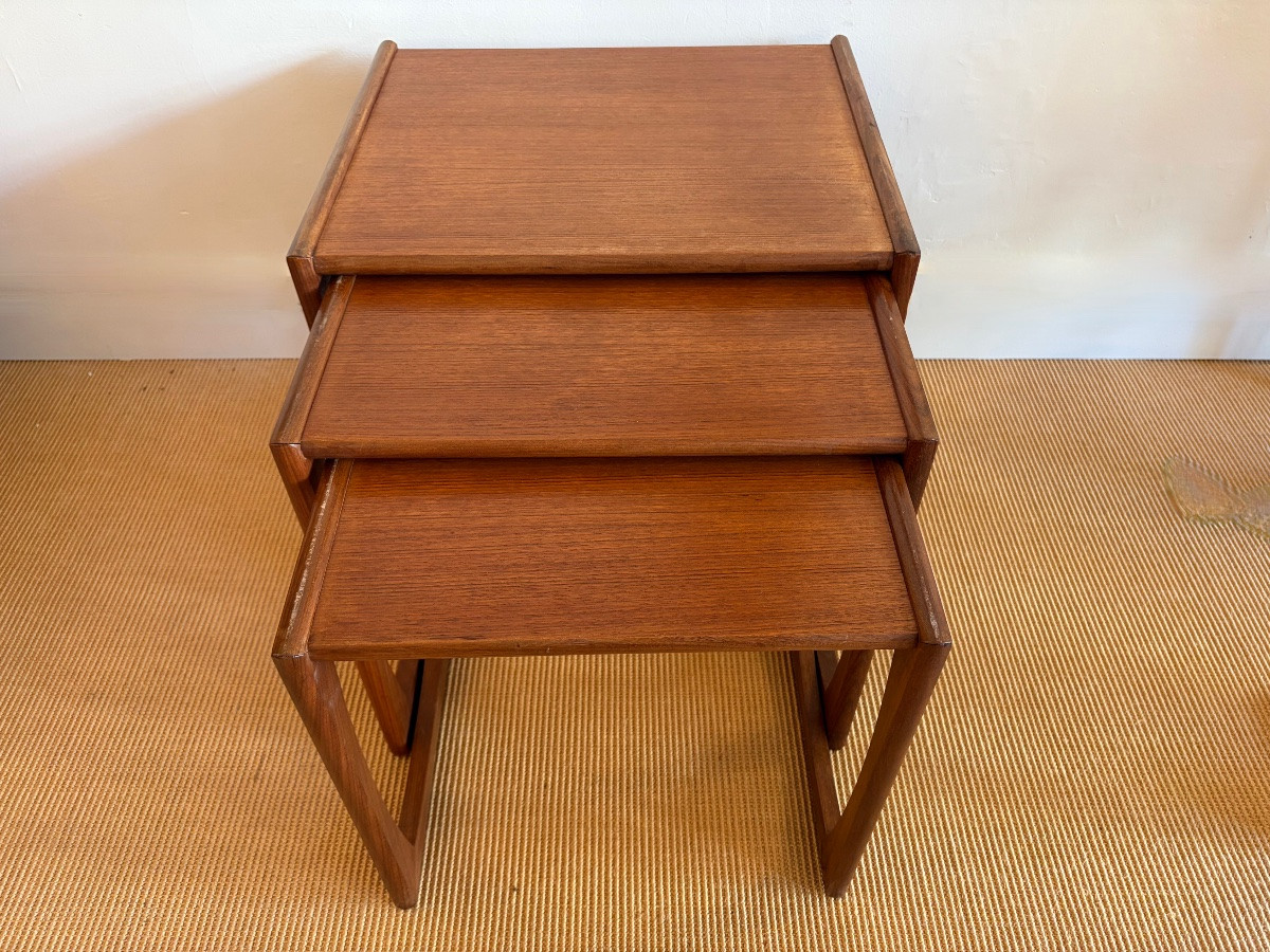 Set Of 3 Nesting Teak Tables.-photo-4