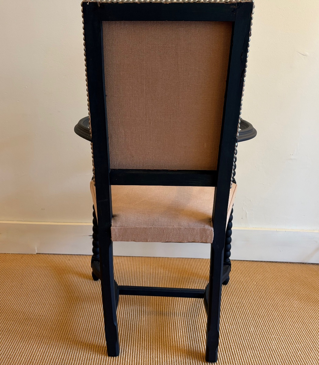 Paire de fauteuils de style Louis 13.-photo-4