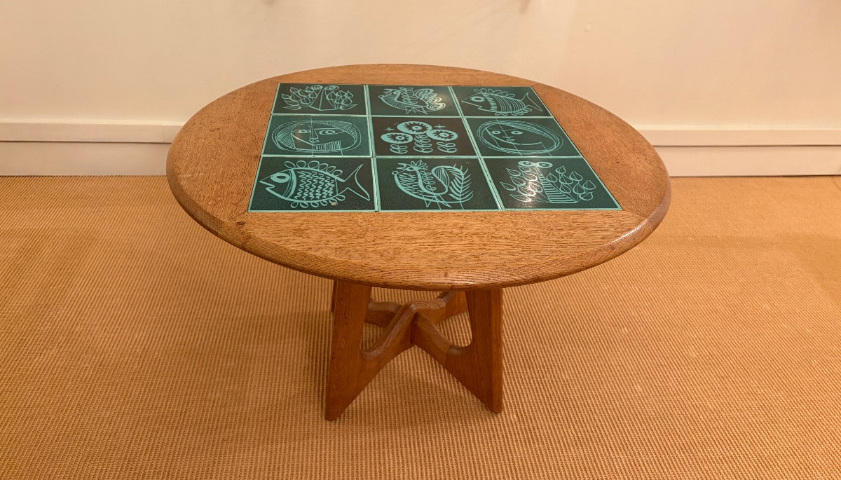 Table basse en chêne par Guilleme et Chambron pour " Votre Maison" vers 1950.