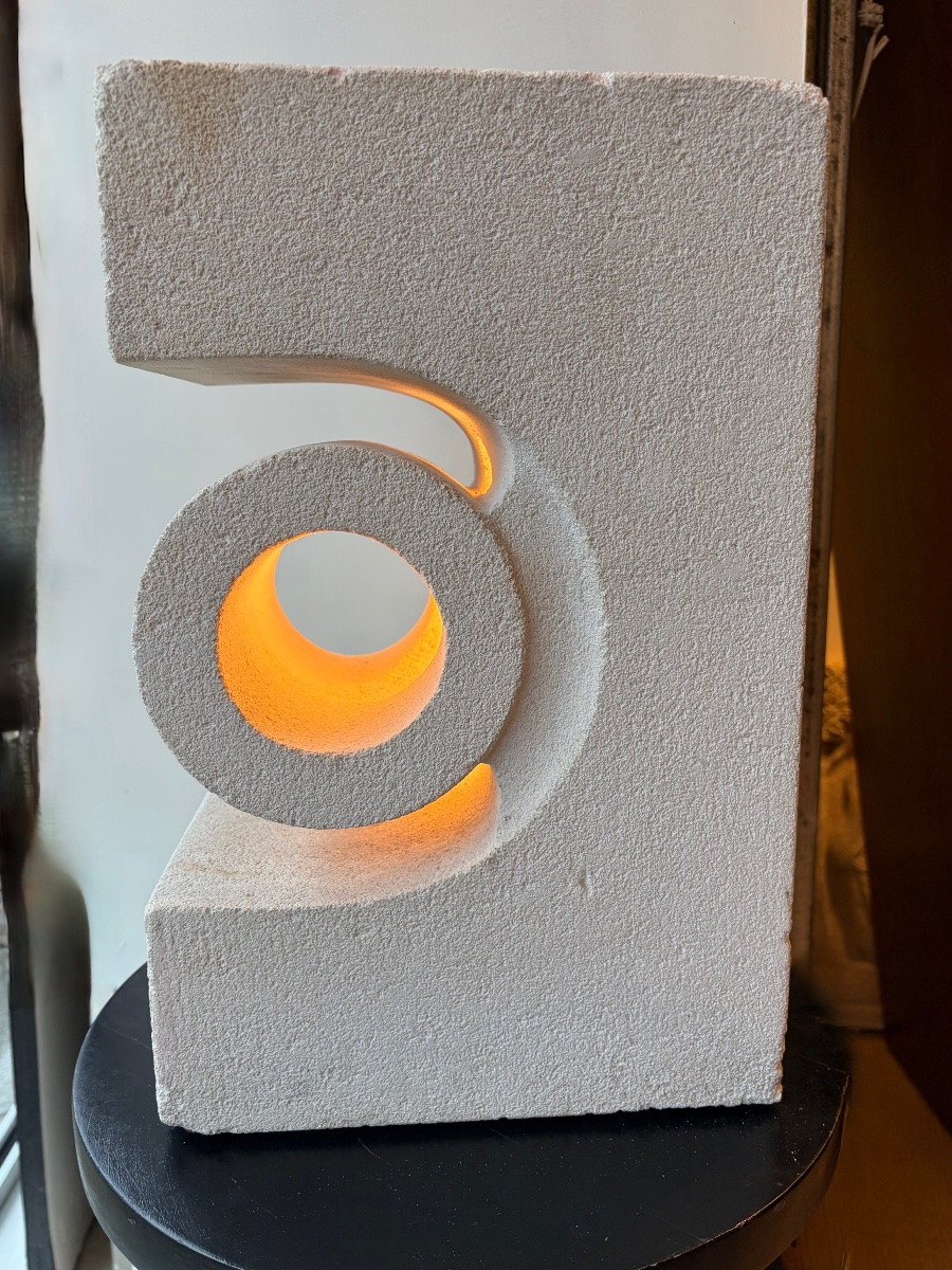 Sculpture lumineuse  par Albert Tormos en pierre naturelle, vers 1970.-photo-3
