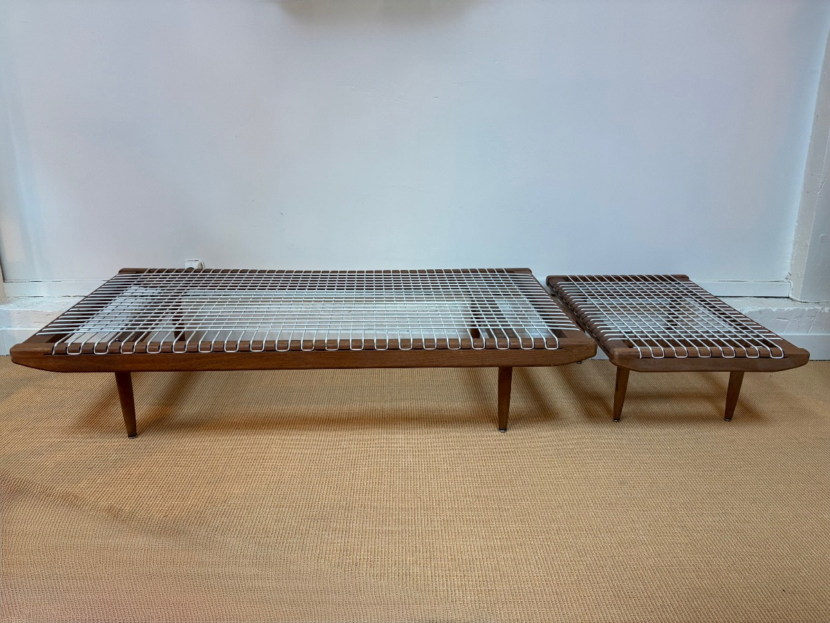 Banquette et table basse par Georges Tigien.-photo-2