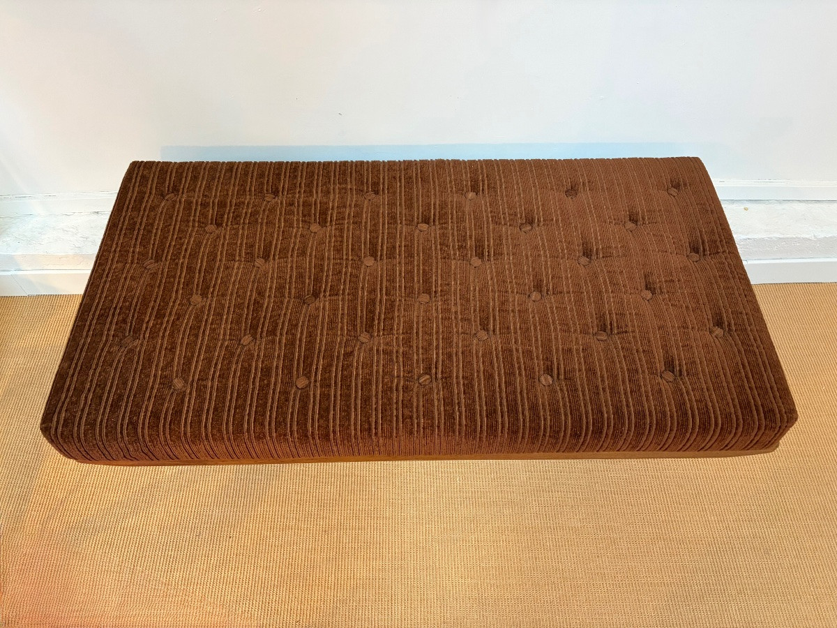 Banquette et table basse par Georges Tigien.-photo-3