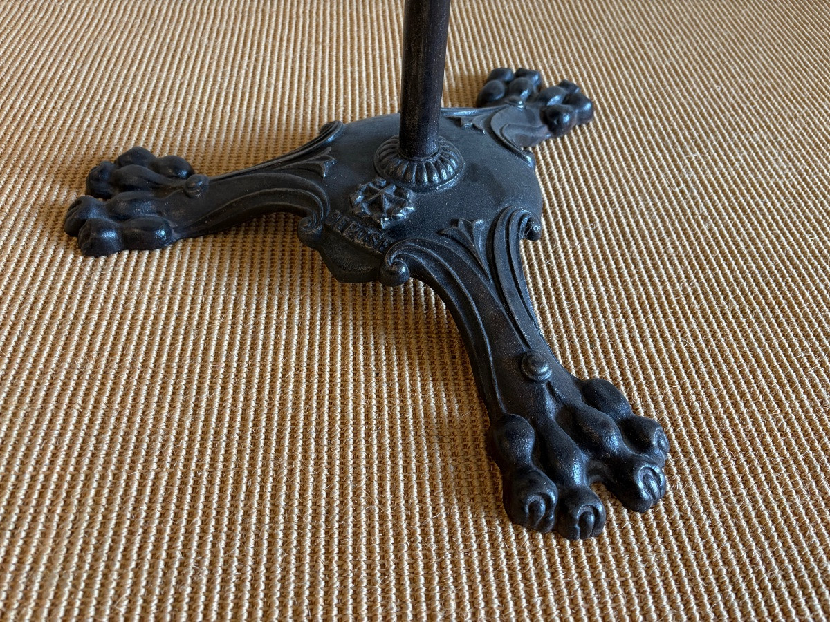 Table de jardin ou table bistrot en métal.-photo-1