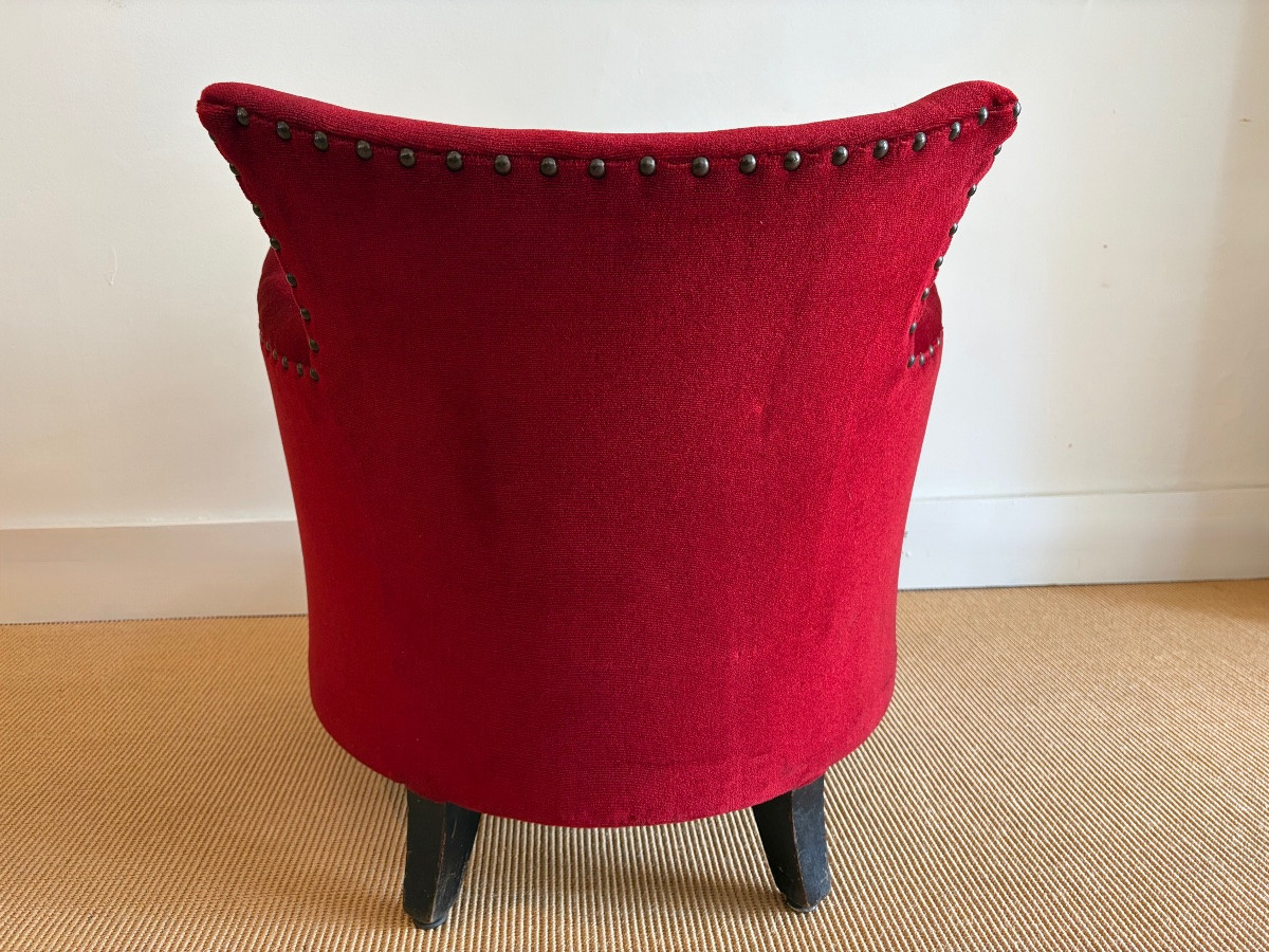 Fauteuil art déco en velours rouge.-photo-1