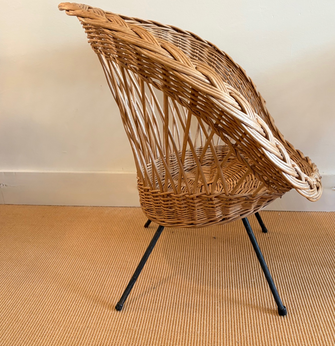 Pair Of Rattan Armchairs And Table, Circa 1970.-photo-3