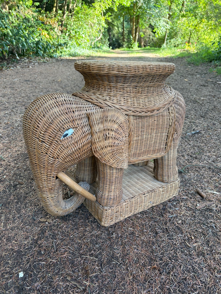 Rattan Elephant-shaped Side Table, Circa 1960.-photo-4