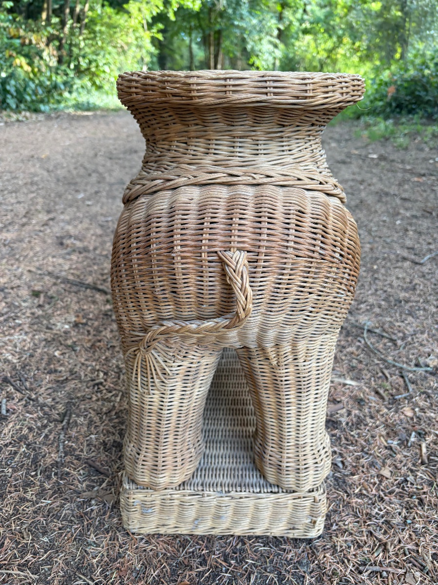 Rattan Elephant-shaped Side Table, Circa 1960.-photo-1