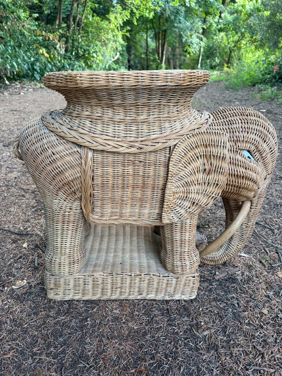 Rattan Elephant-shaped Side Table, Circa 1960.-photo-2
