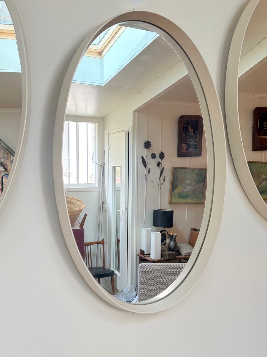 Set Of 4 Oval Mirrors Made Of White-lacquered Wood, Circa 1970.-photo-3