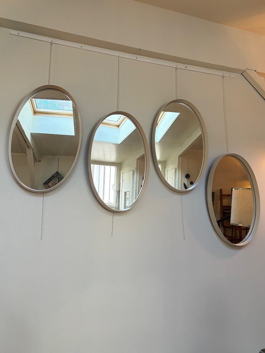 Set Of 4 Oval Mirrors Made Of White-lacquered Wood, Circa 1970.-photo-4