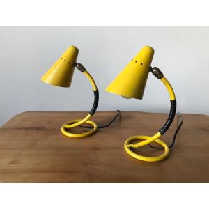 Paire de lampes de chevets jaunes années 50.