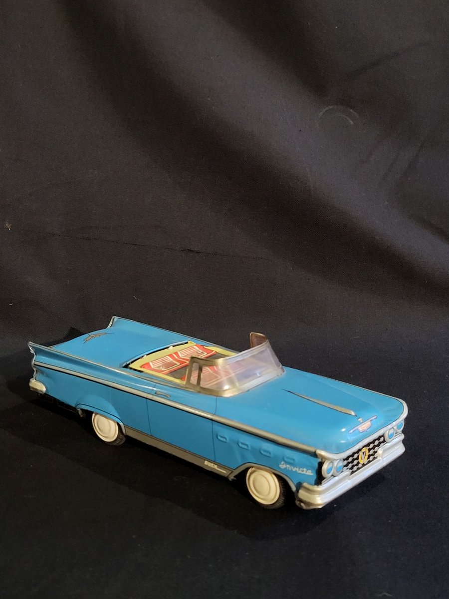 Linemar, Sheet-metal Buick Invicta Friction Car, Early 1960s.