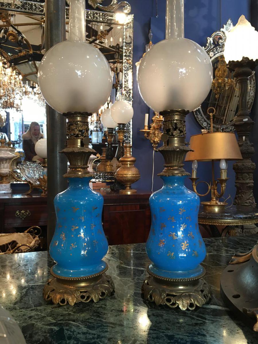 Paire De Lampes Opaline Bleu Napoleon III