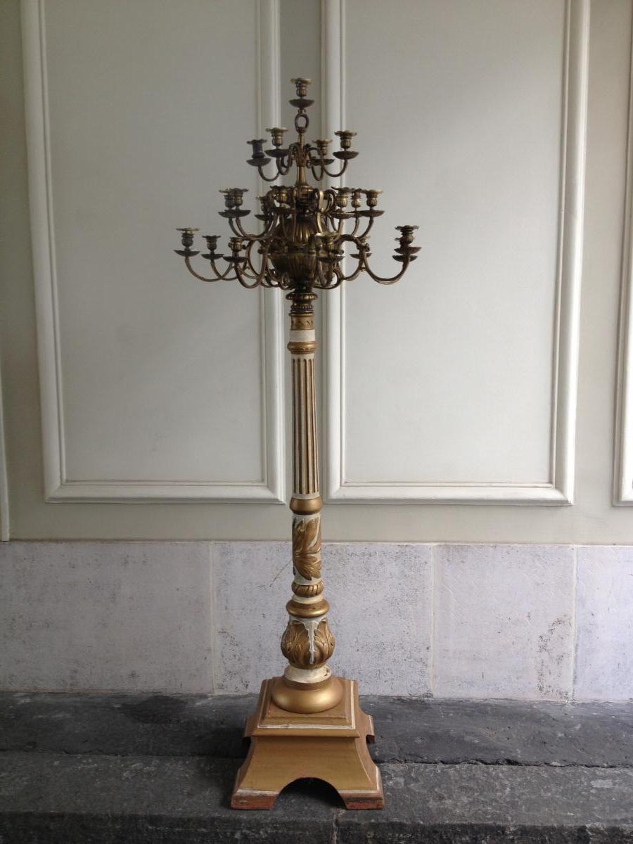 8 Lampadaires - Girandoles  Sur Pied En Bois Et Chandelier Bronze