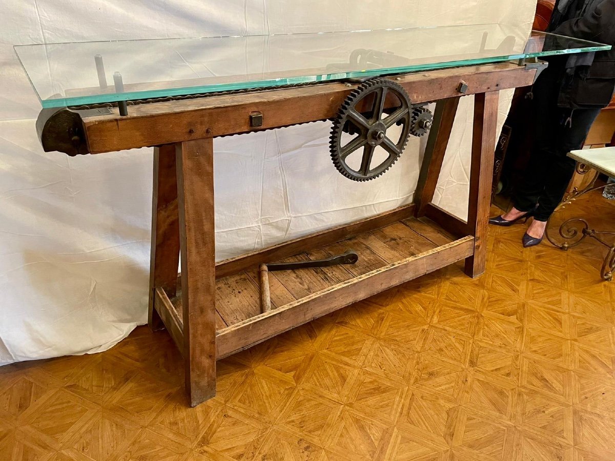 Ancien Banc d'Orfèvre à étirer Les Fils d'Or -photo-3
