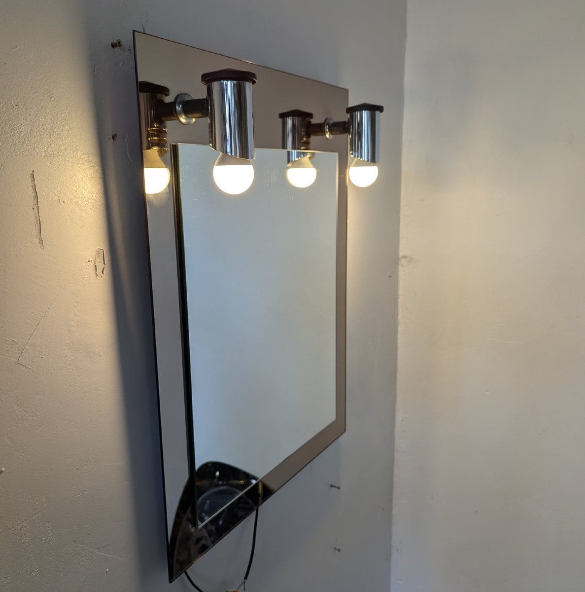 Vintage Mirror With Sconces.-photo-3