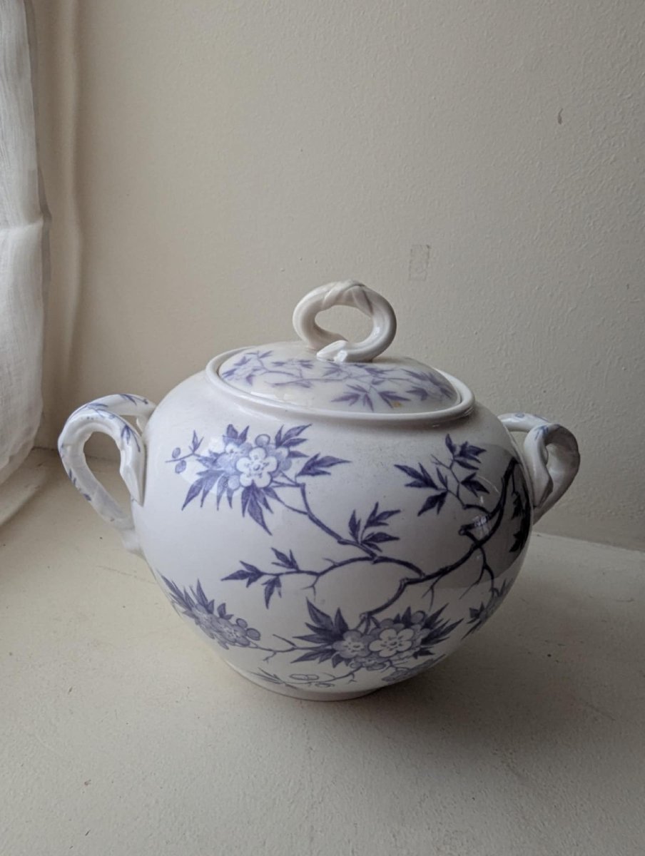 Sargemines Porcelain Sugar Bowl-photo-1