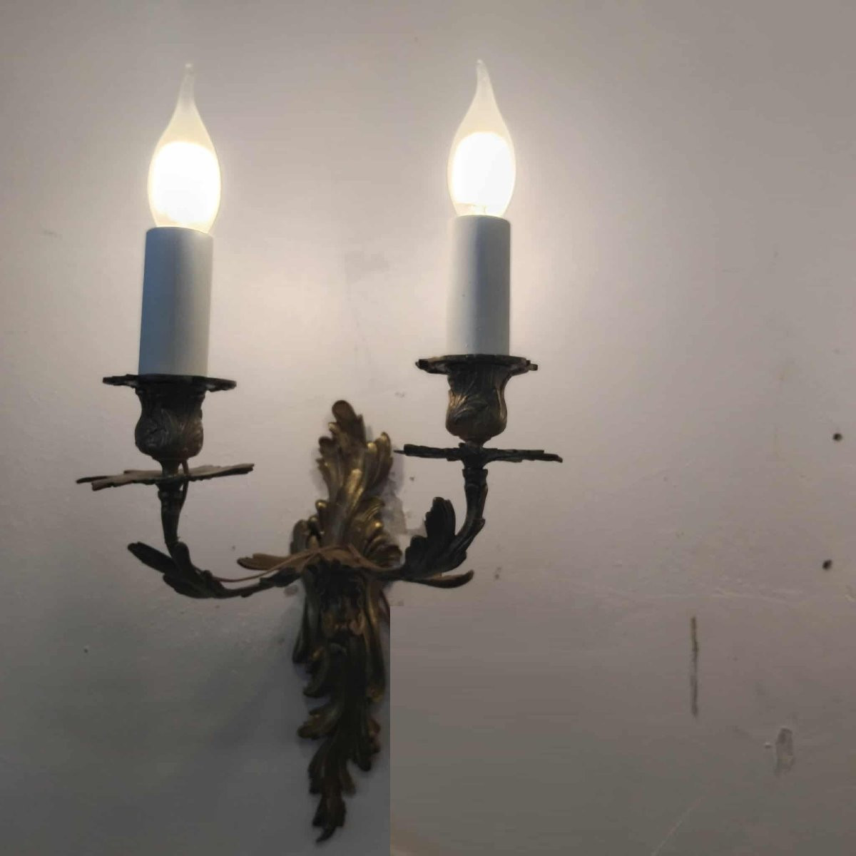 Paire d'appliques à deux bras de lumière style Louis XV-photo-3