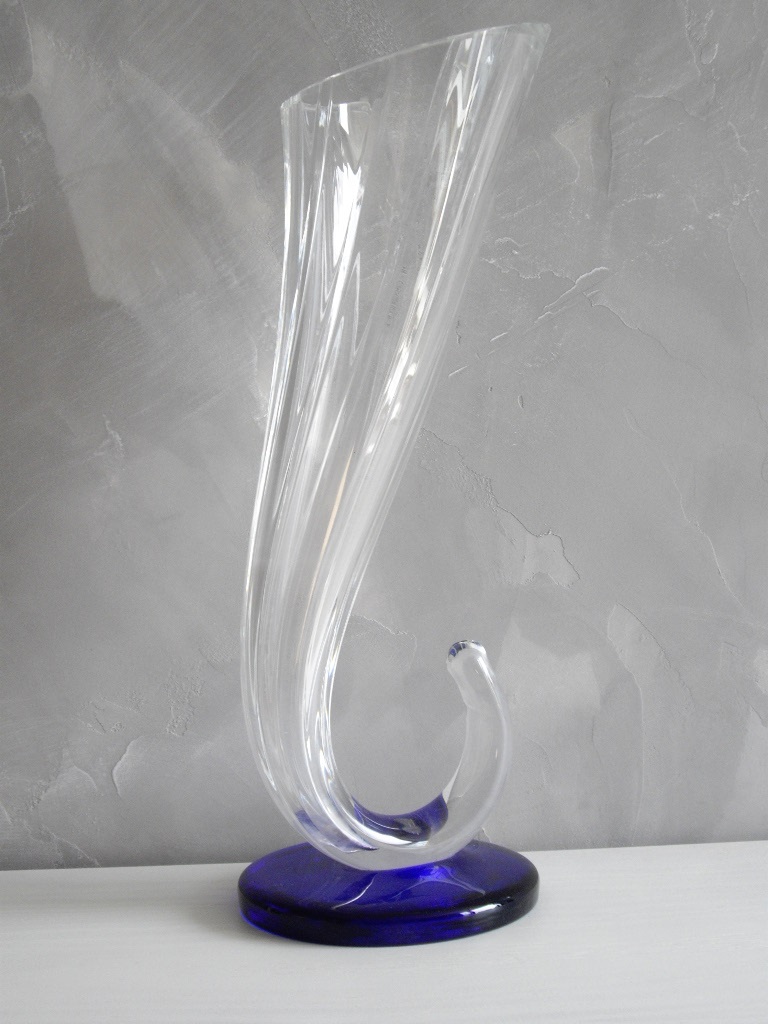 Grand Vase En Cristal En Forme De Corne d'Abondance.Signé IVV-photo-2