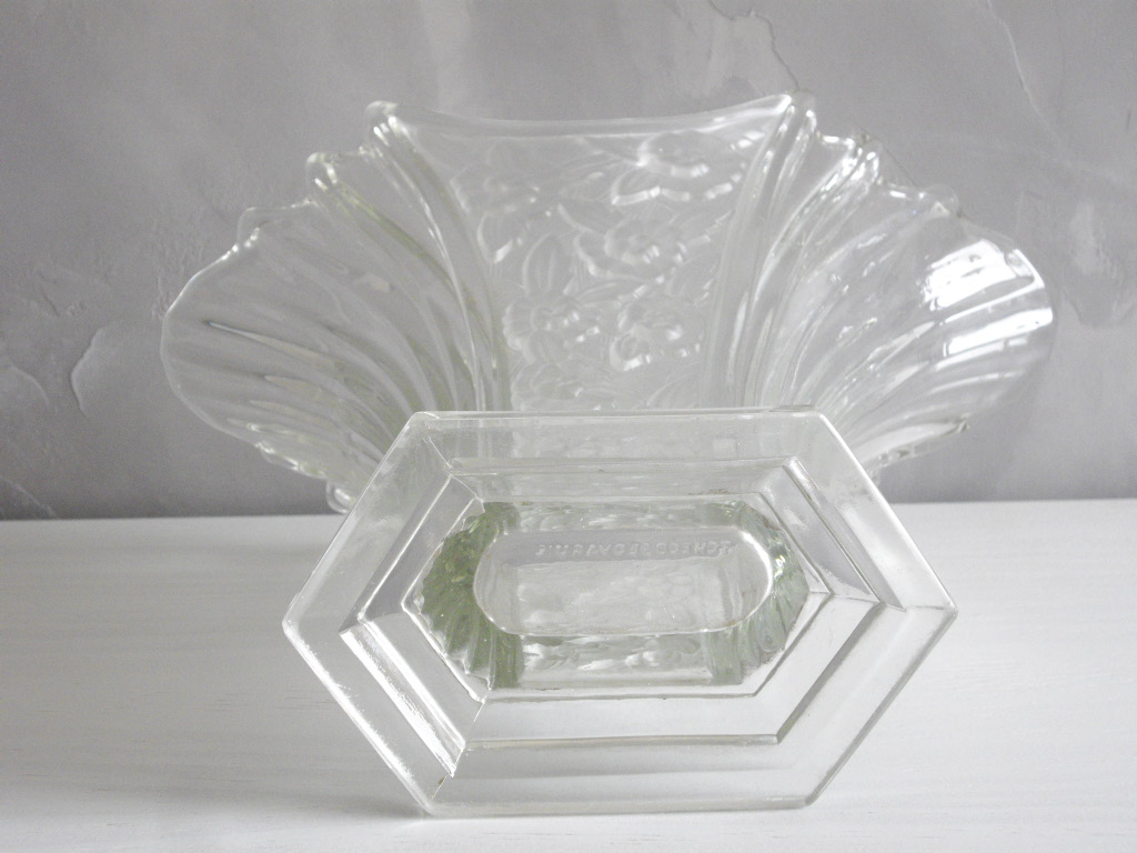 Vintage Art Deco Molded Glass Vase Pressed Stylized Flower Decor.-photo-3