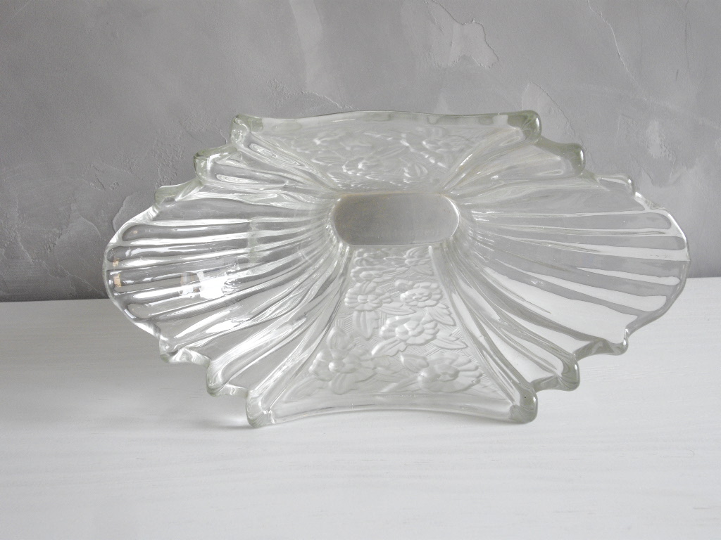 Vintage Art Deco Molded Glass Vase Pressed Stylized Flower Decor.-photo-4