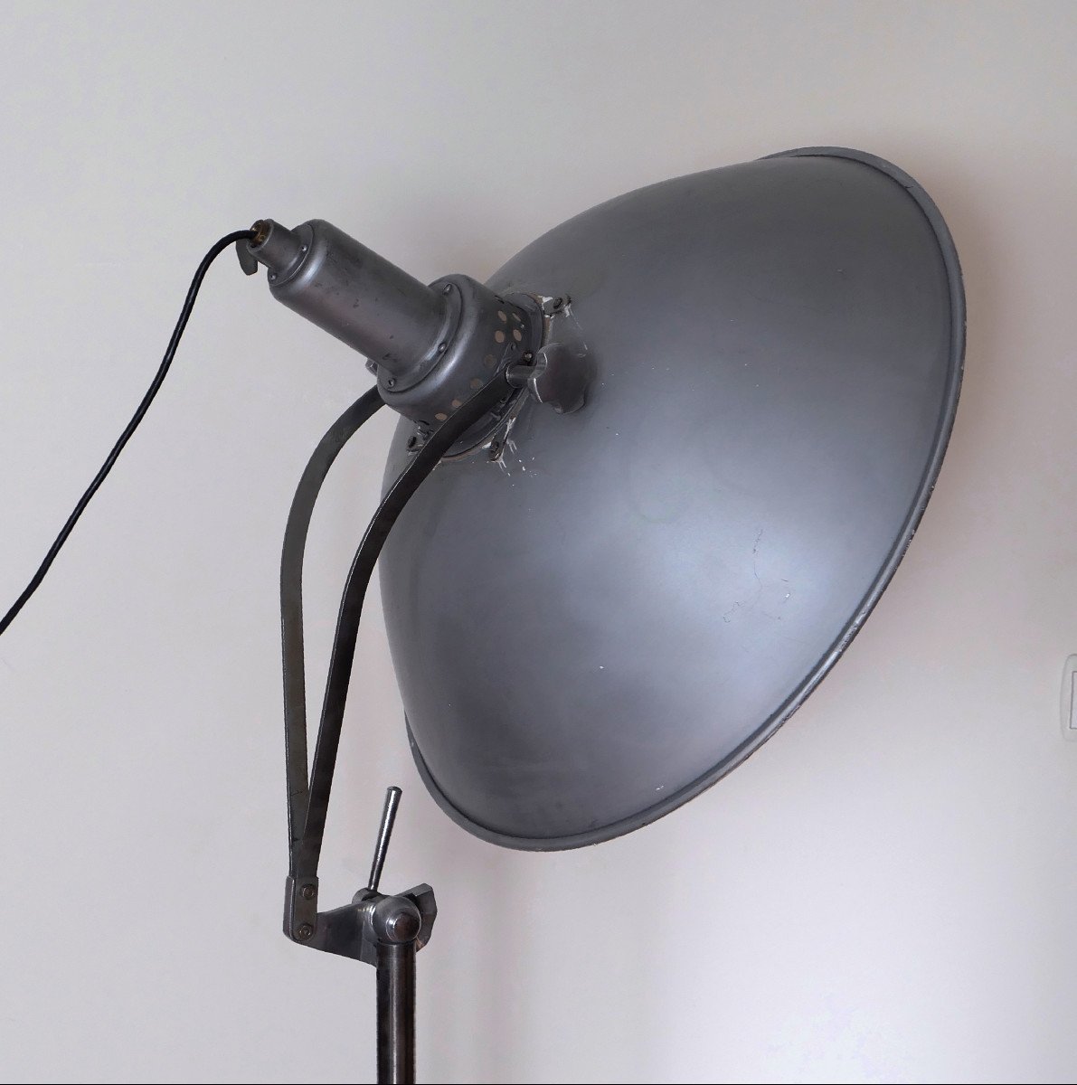 Industrial Lamp (cinema Lighting)-photo-2