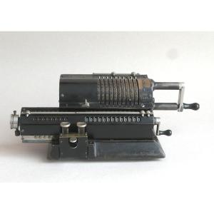 Ohdner Mechanical Calculator