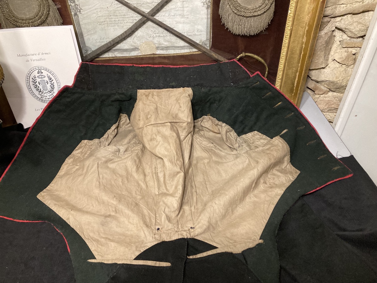 Habit veste où à la «  Kinski » d’officier du 7 éme Régiment des Chasseur à Cheval. 1er Empire.-photo-8