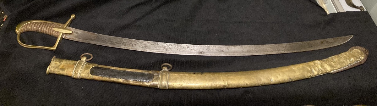Sabre de Chasseurs à Cheval de la Garde Impériale . Second modèle . 1er Empire.(1810-1815).-photo-1