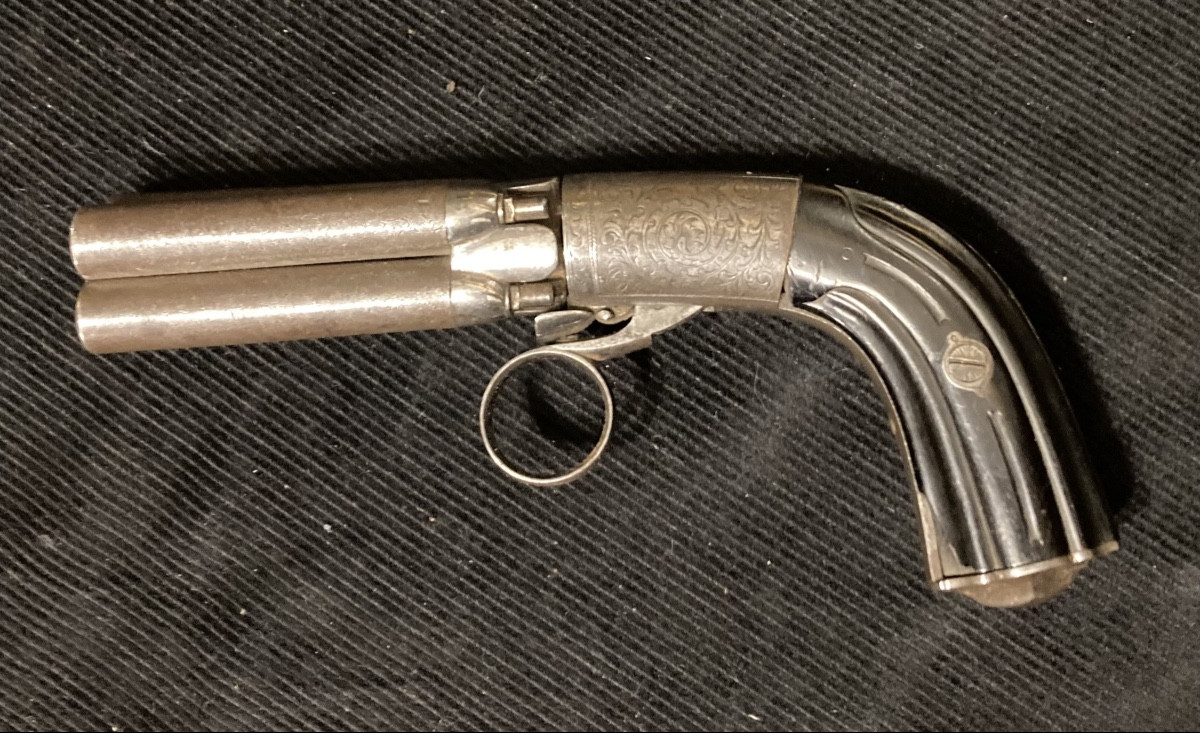 Poivrière à 4 canons «  Breveté MARIETTE » calibre 7 mm à balle forcée . XIXéme. 