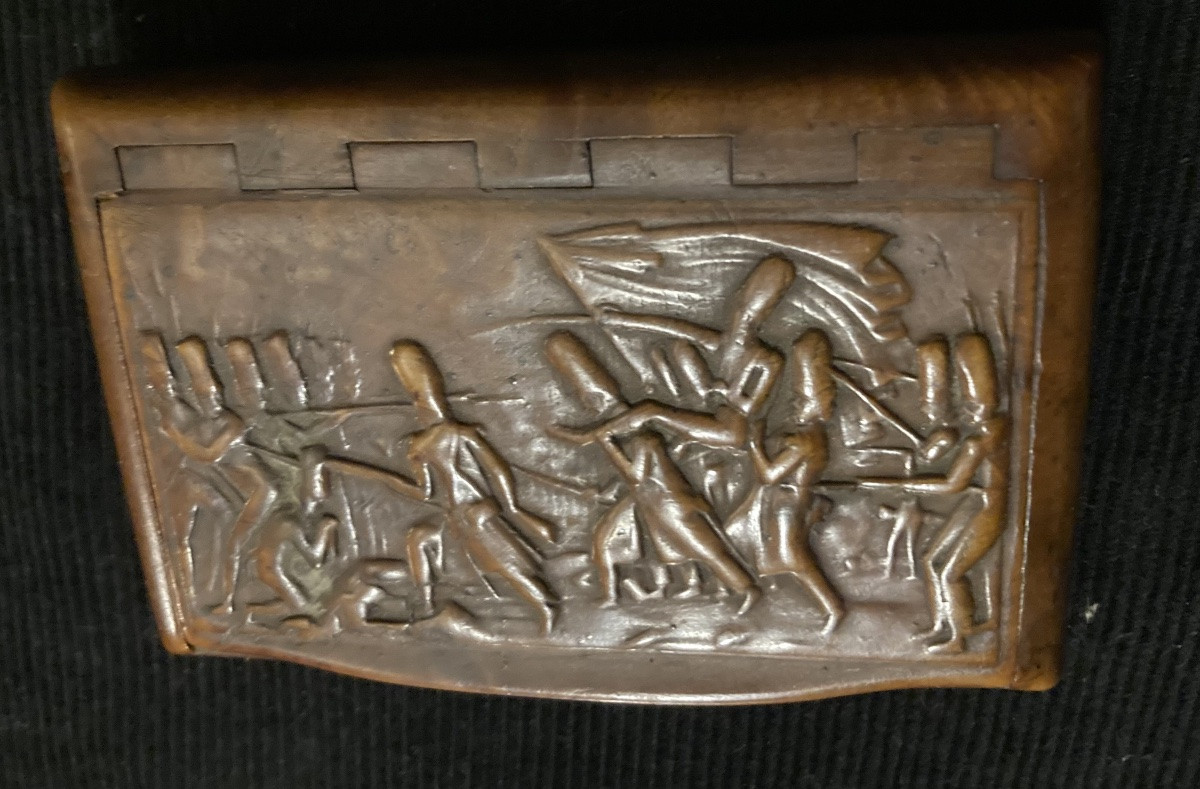 Tabatière en buis des Grenadiers à pied de la Garde Impériale , retour des Cendres.  France.-photo-2