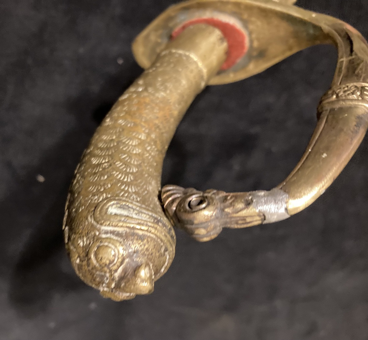 Sabre Chinois. Monture en bronze et fourreau bois .XIXéme . Extrême - Orient.-photo-4