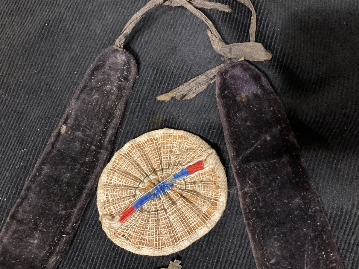 Set: Officer's Shako Plate Of The 100th Infantry Regiment, Type 1804. Chin Straps. Cockade.-photo-1