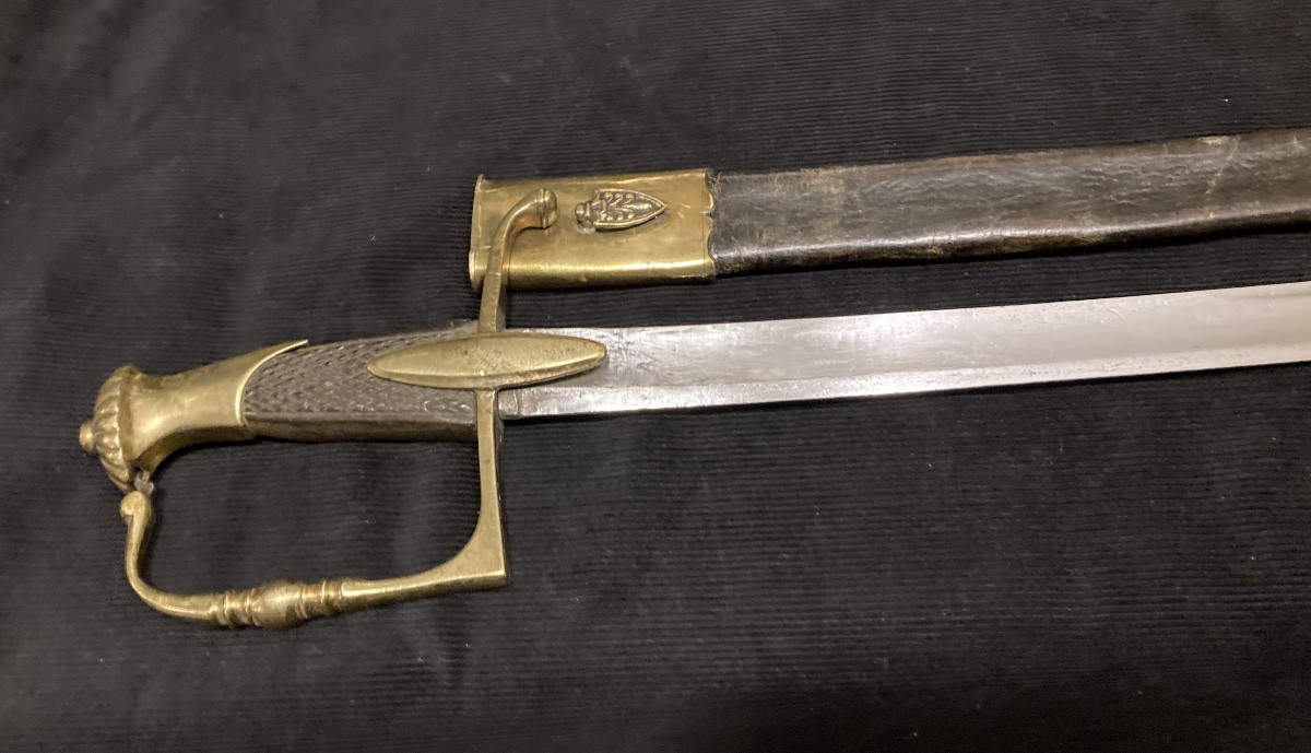 Sabre d’Officier Premier  Empire. Cuir du fourreau refait.-photo-4
